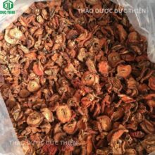 Quy trình phơi sấy táo mèo khô khép kín tại Đức Thiện đảm bảo vệ sinh an toàn thực phẩm.