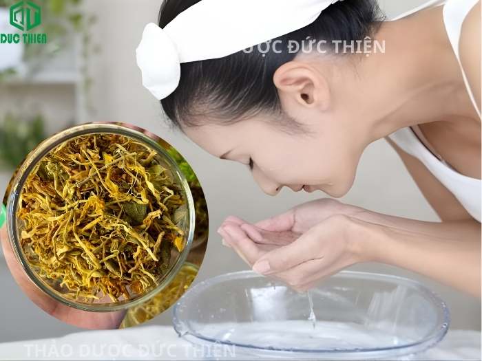 Sử dụng nước sắc kim ngân hoa để rửa mặt giúp kháng khuẩn trị mụn nhọt mẩn ngứa và làm đẹp da