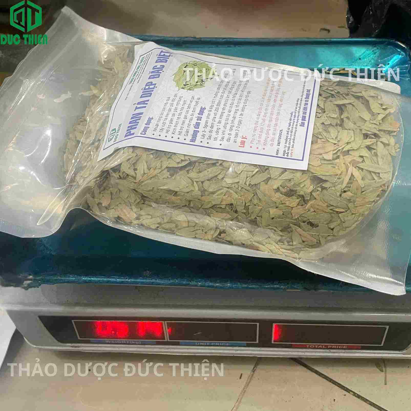 Phan tả diệp được cân kỹ và dư trước khi bàn giao cho khách