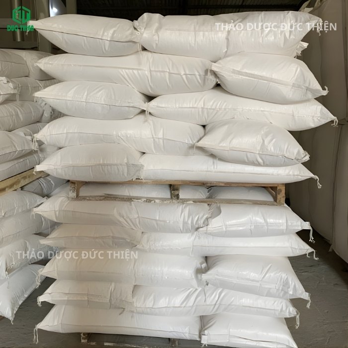 Kho hàng bột sắn dây số lượng lớn đóng bao bảo quản tại Đức Thiện