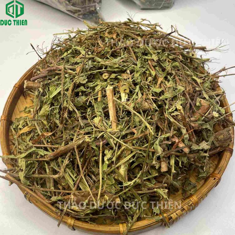 Cận cảnh cây rau mương khô sạch không chất bảo quản