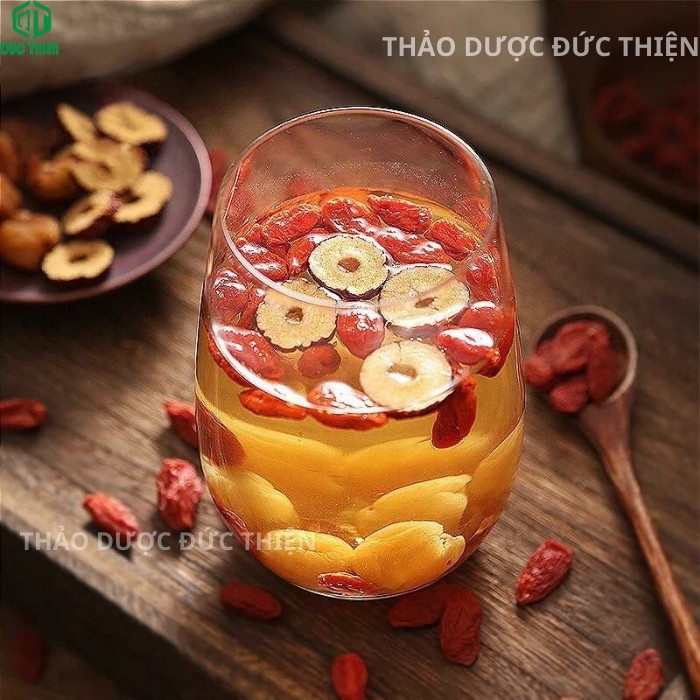 Trà táo đỏ kỷ tử long nhãn giúp đẹp da sáng mắt