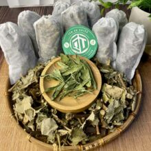 trà mâm xôi túi lọc thảo dược tự nhiên đóng túi lọc bày trên mẹt tre